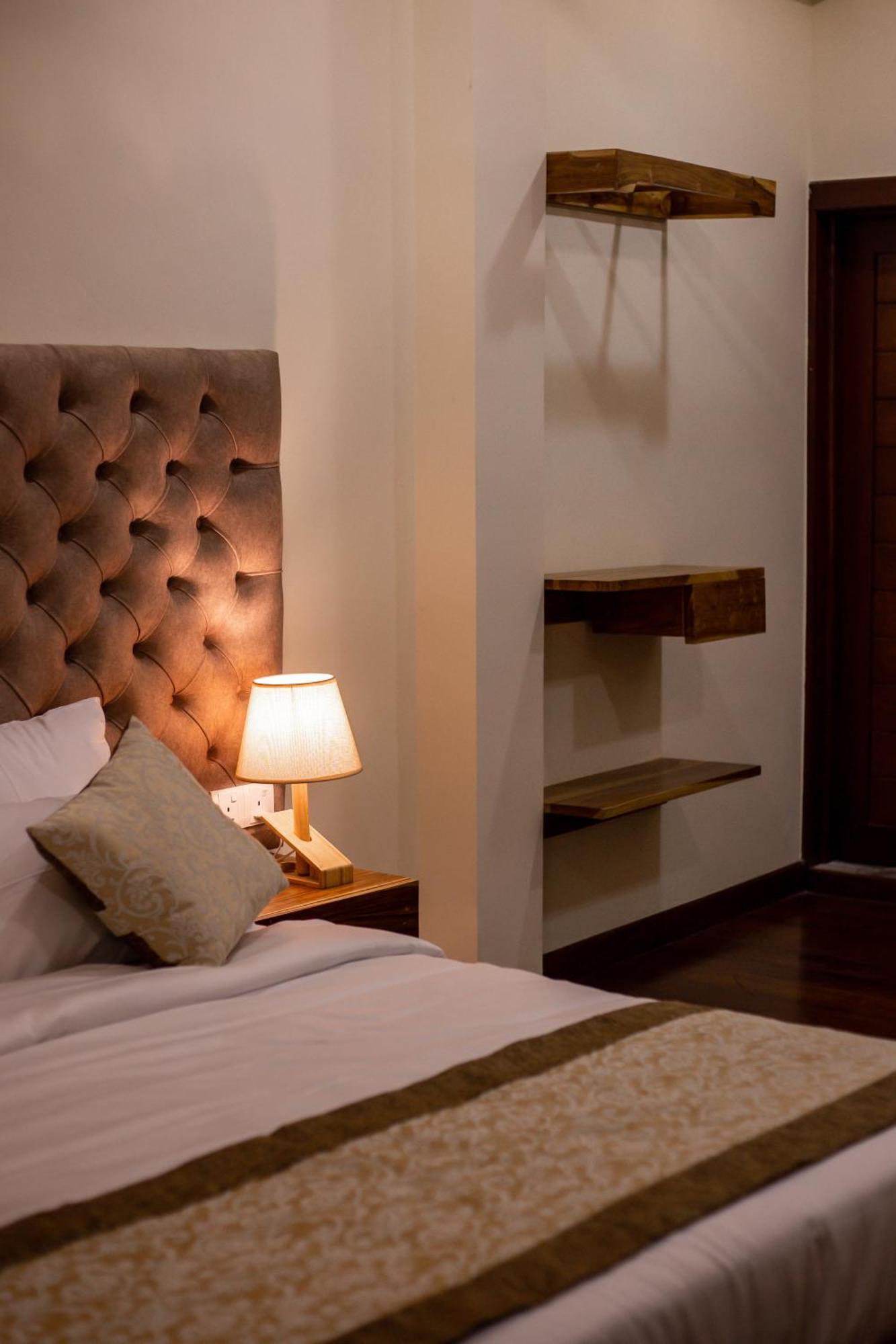Manthra Leisure Otel Kandy Dış mekan fotoğraf