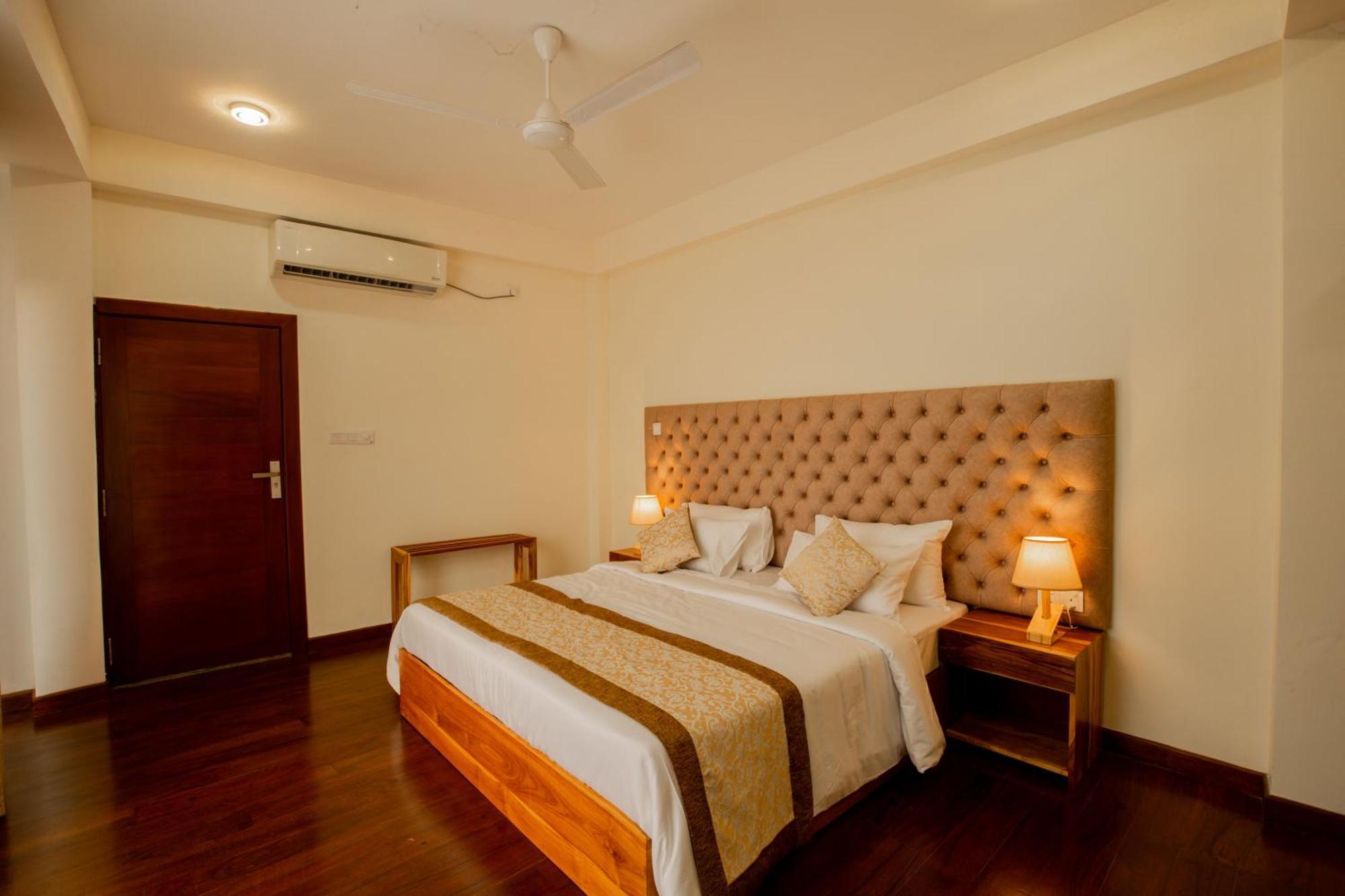 Manthra Leisure Otel Kandy Dış mekan fotoğraf
