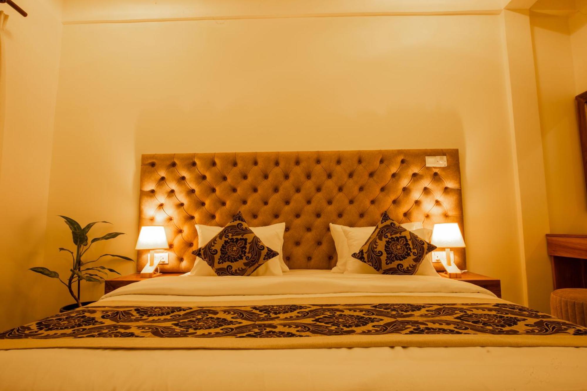 Manthra Leisure Otel Kandy Dış mekan fotoğraf