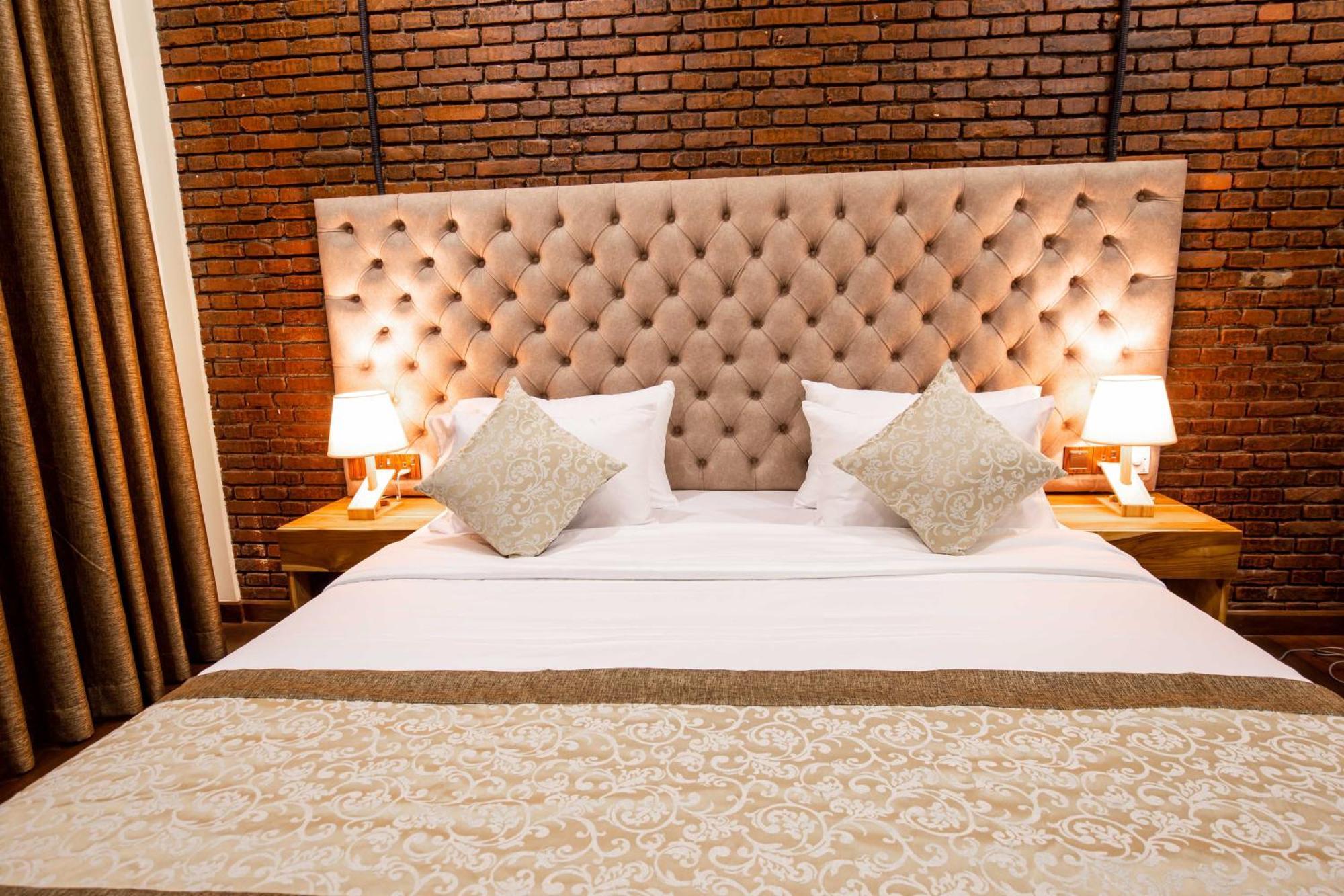 Manthra Leisure Otel Kandy Dış mekan fotoğraf