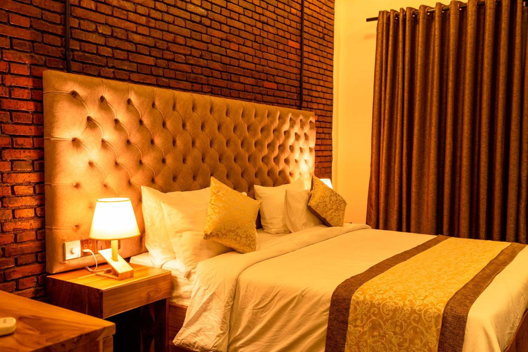 Manthra Leisure Otel Kandy Dış mekan fotoğraf