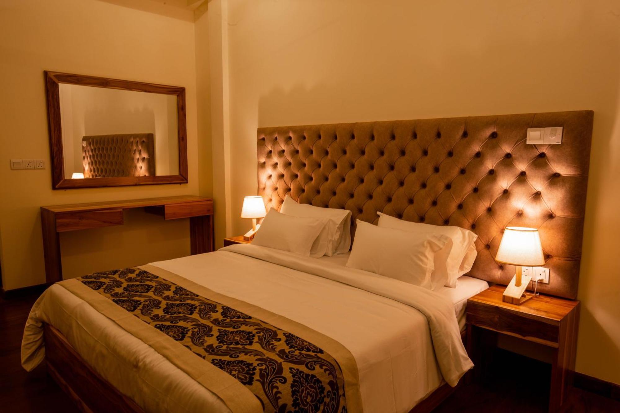 Manthra Leisure Otel Kandy Dış mekan fotoğraf