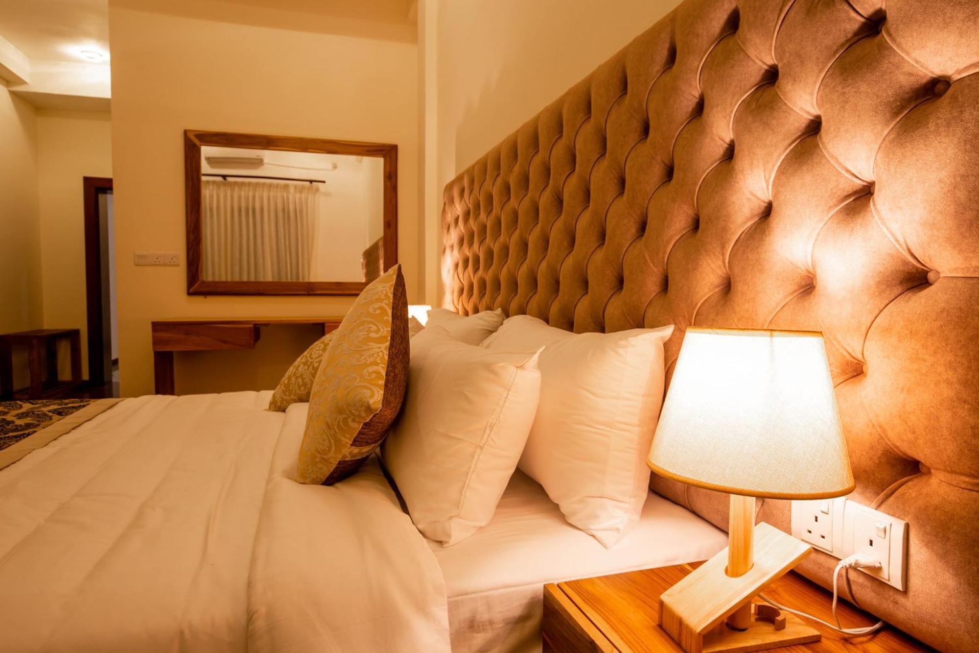 Manthra Leisure Otel Kandy Dış mekan fotoğraf