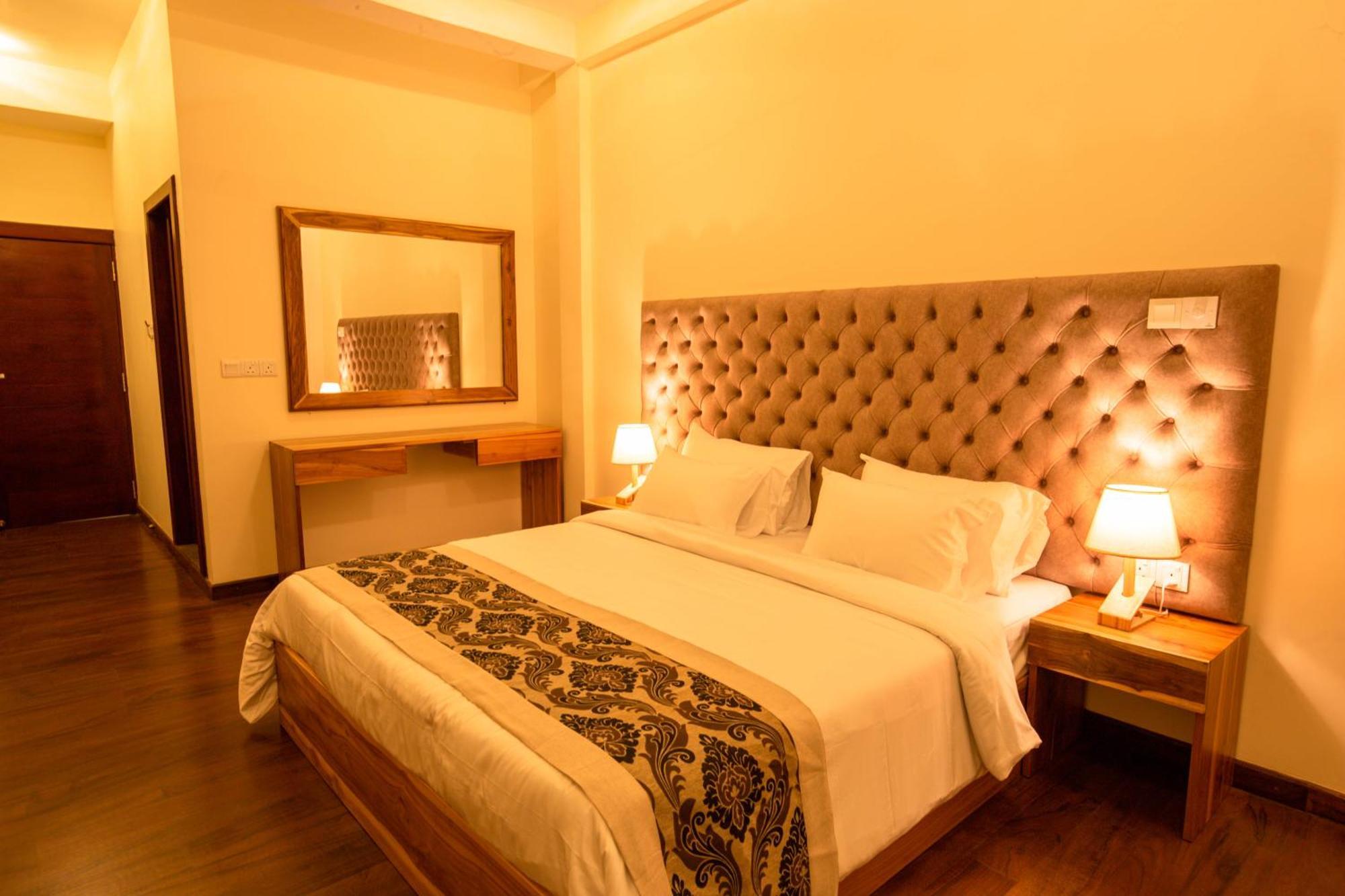 Manthra Leisure Otel Kandy Dış mekan fotoğraf