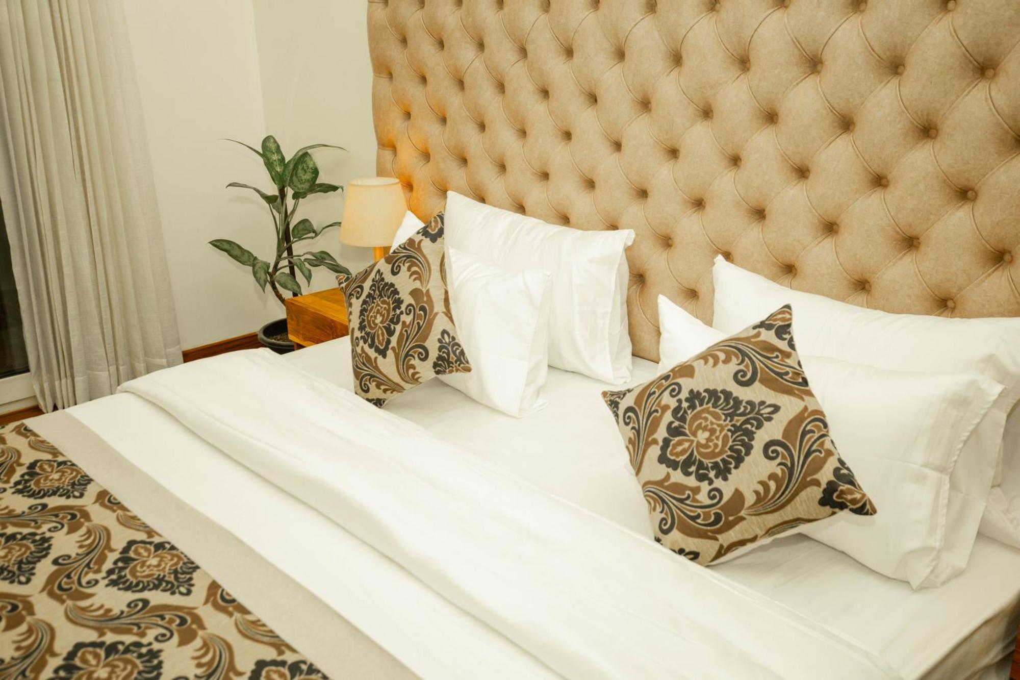 Manthra Leisure Otel Kandy Dış mekan fotoğraf