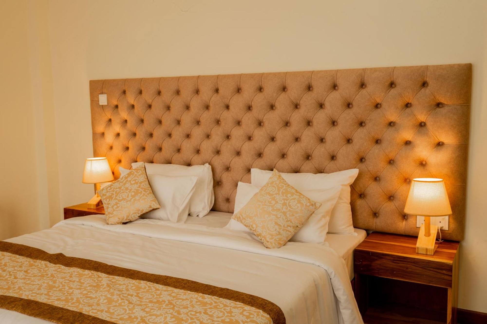 Manthra Leisure Otel Kandy Dış mekan fotoğraf