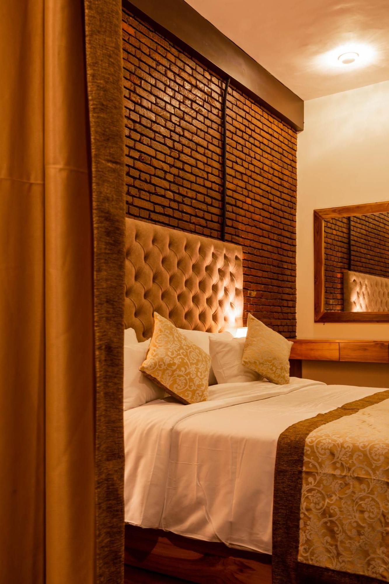 Manthra Leisure Otel Kandy Dış mekan fotoğraf